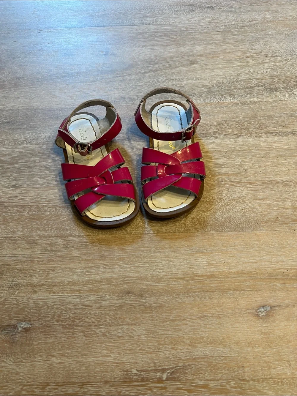 Saltwater size 9 pink patent sandals VGUC
